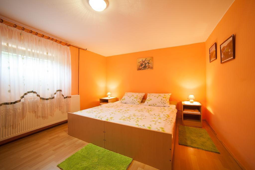 Apartment Tomasevic Slunj Exteriör bild